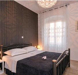 3-Bedroom Villa with Pool in Jelsa, Hvar Island, Sleeps 7